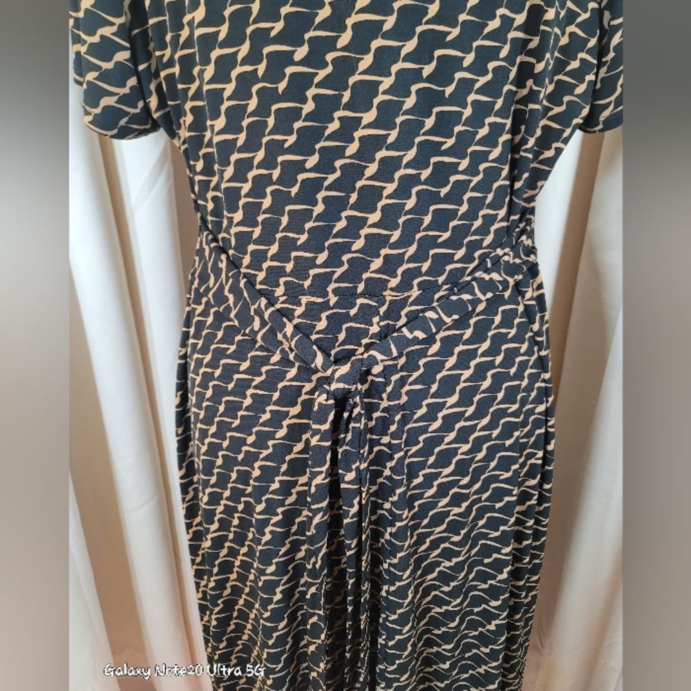 0819. NWTs ~ Style & Co. ~ Geometric Print Dress ~ 2XL ~ Empire Waist~ Slimming! - Picture 6 of 8